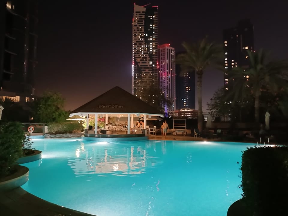 Pool Sheraton Hotel & Resort Abu Dhabi