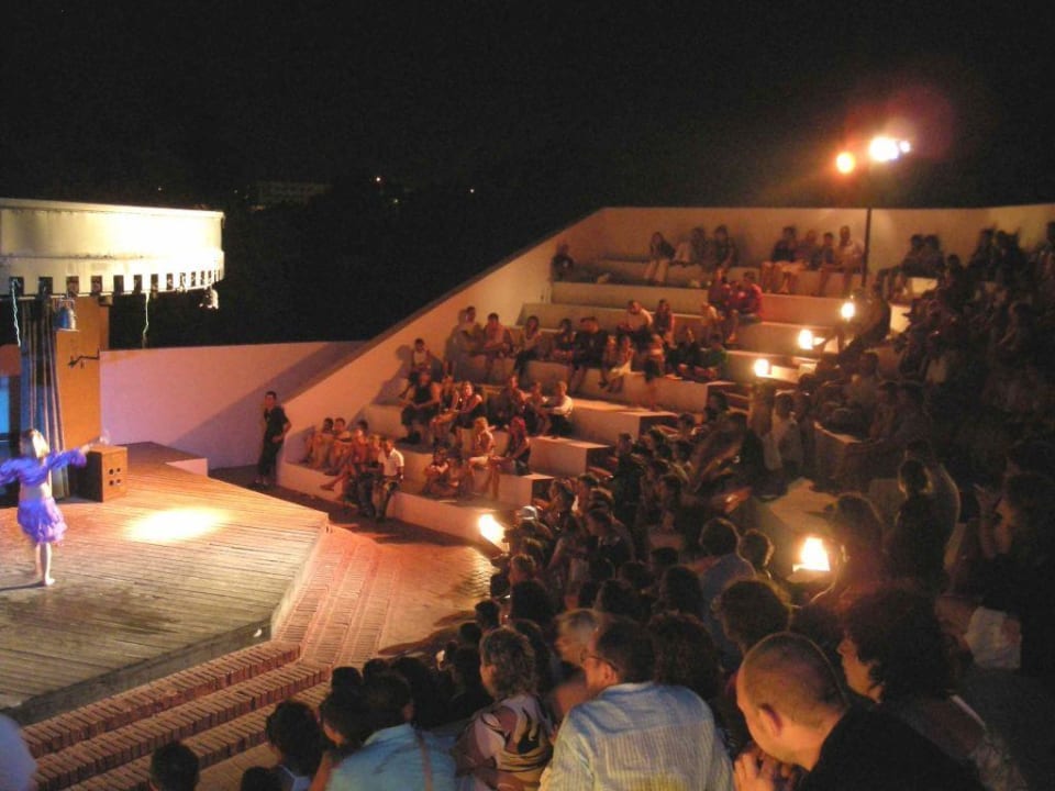 Animation im Amphietheater Hotel Coralia Club