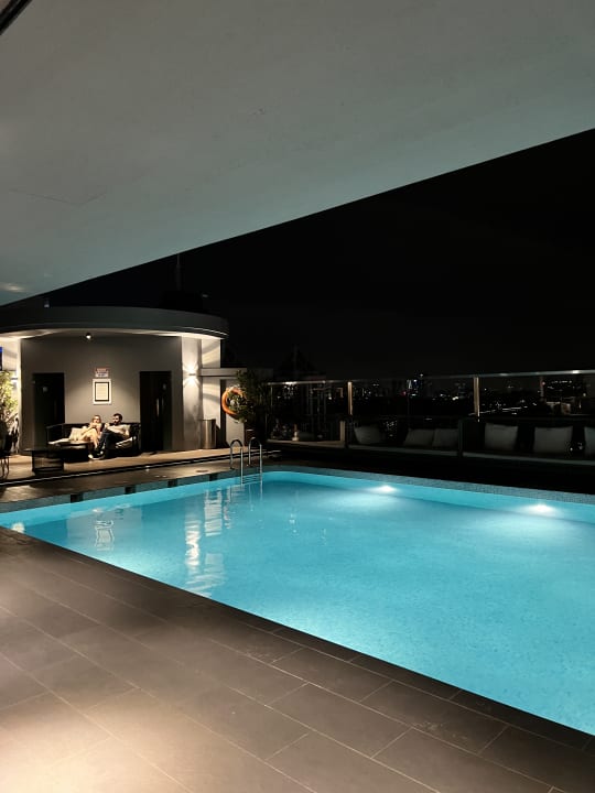 Pool Hilton Garden Inn Kuala Lumpur Jalan Tuanku Abdul Rahman South