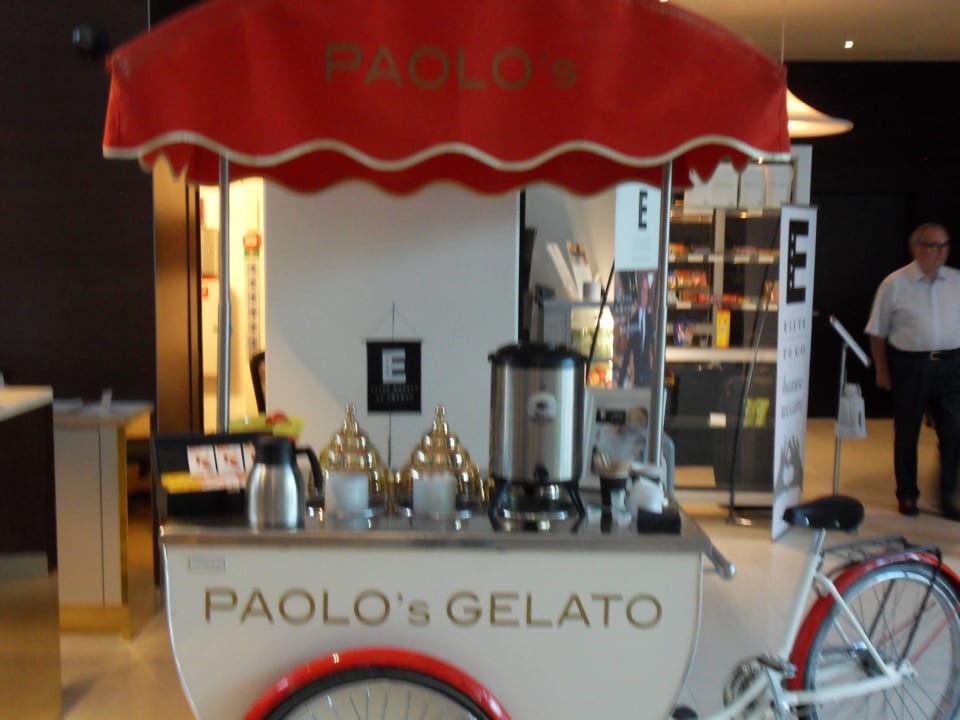 Eiswagen in der Lobby Elite Hotel Ideon, Lund