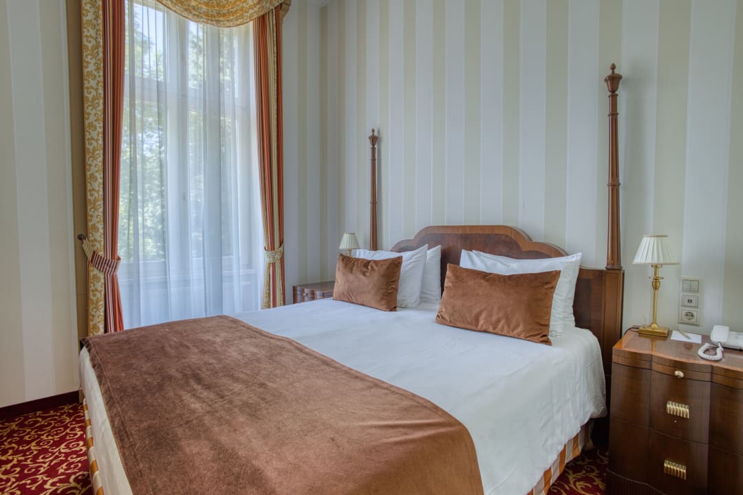 Zimmer Ensana Grand Margaret Island