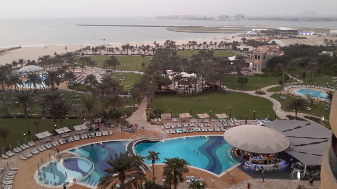 Pool Le Royal Méridien Beach Resort & Spa Dubai