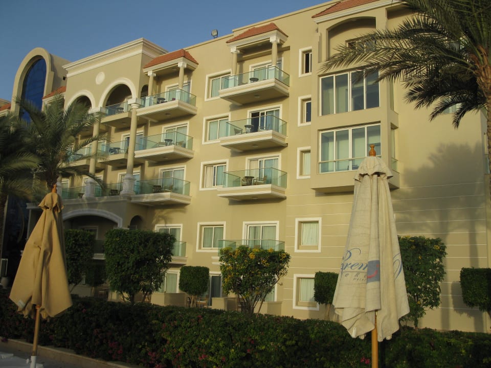 Hotelansicht von der Poolseite Premier Le Reve Hotel & Spa