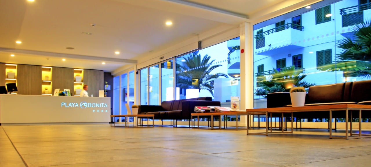 Lobby Servatur Playa Bonita