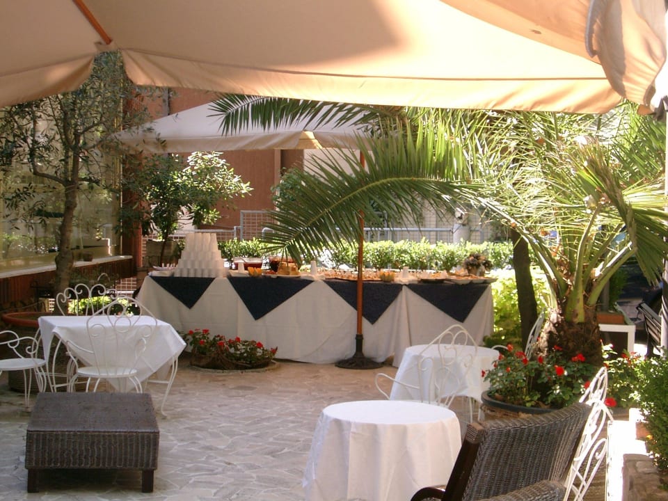 Buffet del Jolie hotel Hotel New Jolie