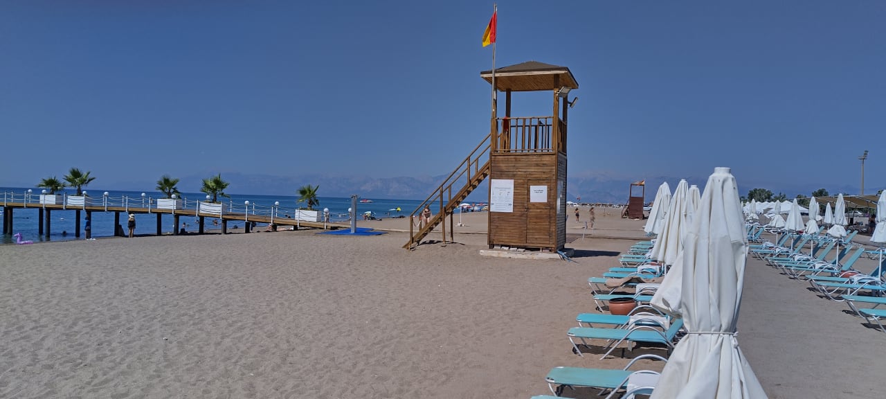 Strand Wyndham Garden Lara