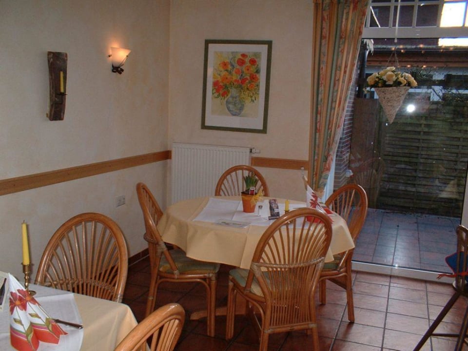 Früstücksplatz mit eigenem Namen Flair Hotel Hubertus