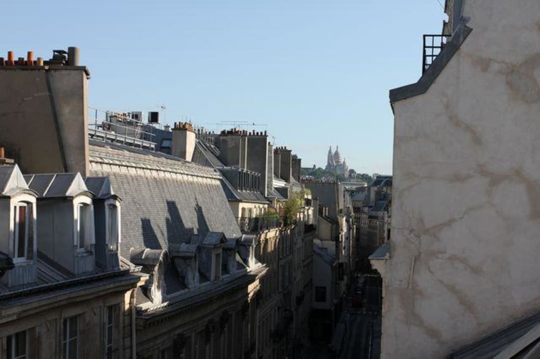 Ausblick vom Balkon Zimmer 51 Hotel Louvre St. Anne Opera