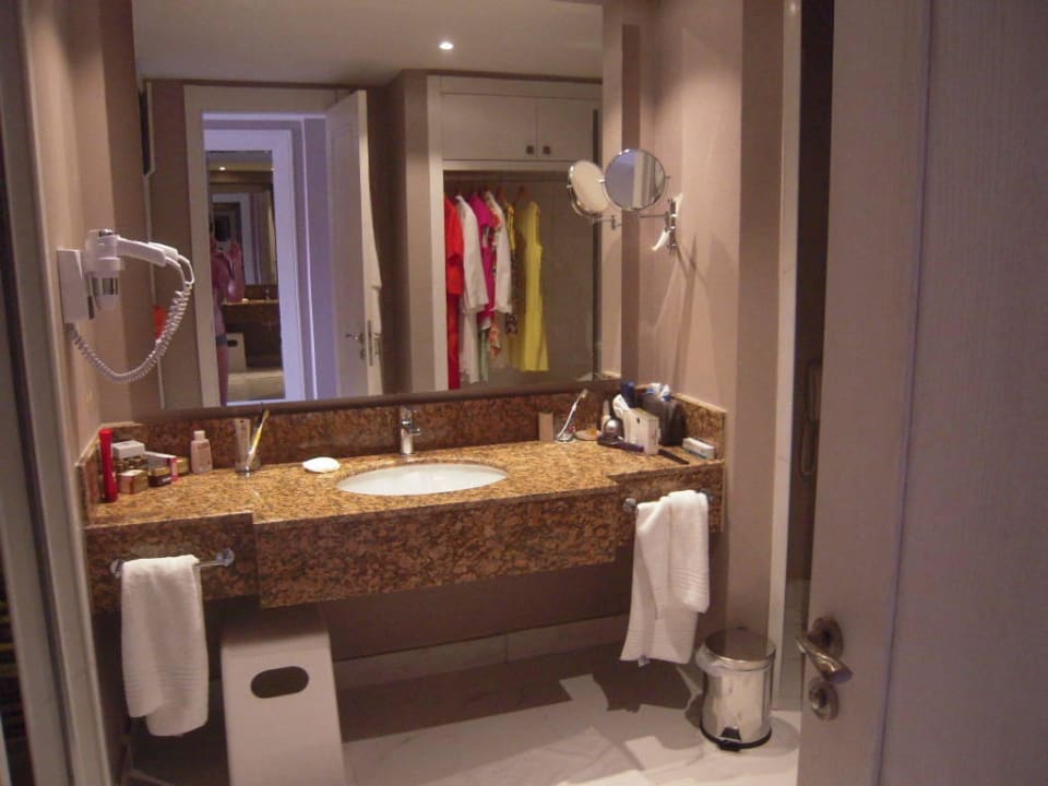 Badezimmer Royal Taj Mahal Hotel