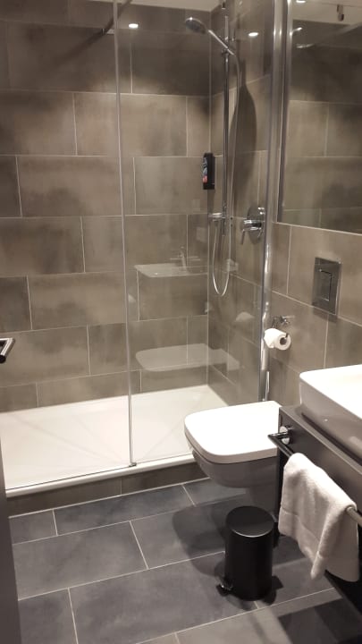 Zimmer Holiday Inn – the niu, Charly Frankfurt City