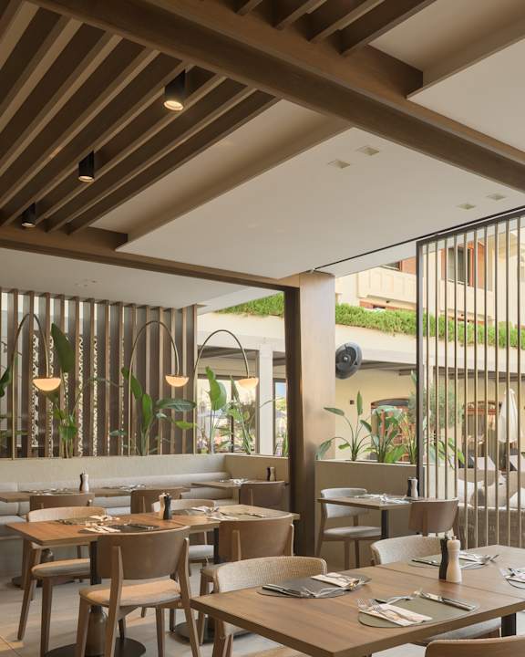 Gastro Hotel Theartemis Palace