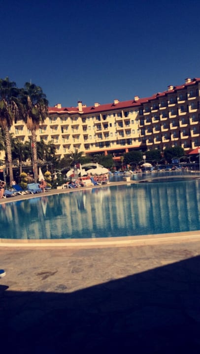 Poolanlage Miramare Queen Hotel