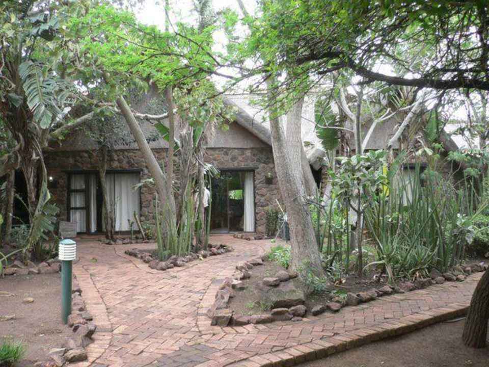 Unser Zimmer von aussen Hotel Zulu Nyala Game Lodge