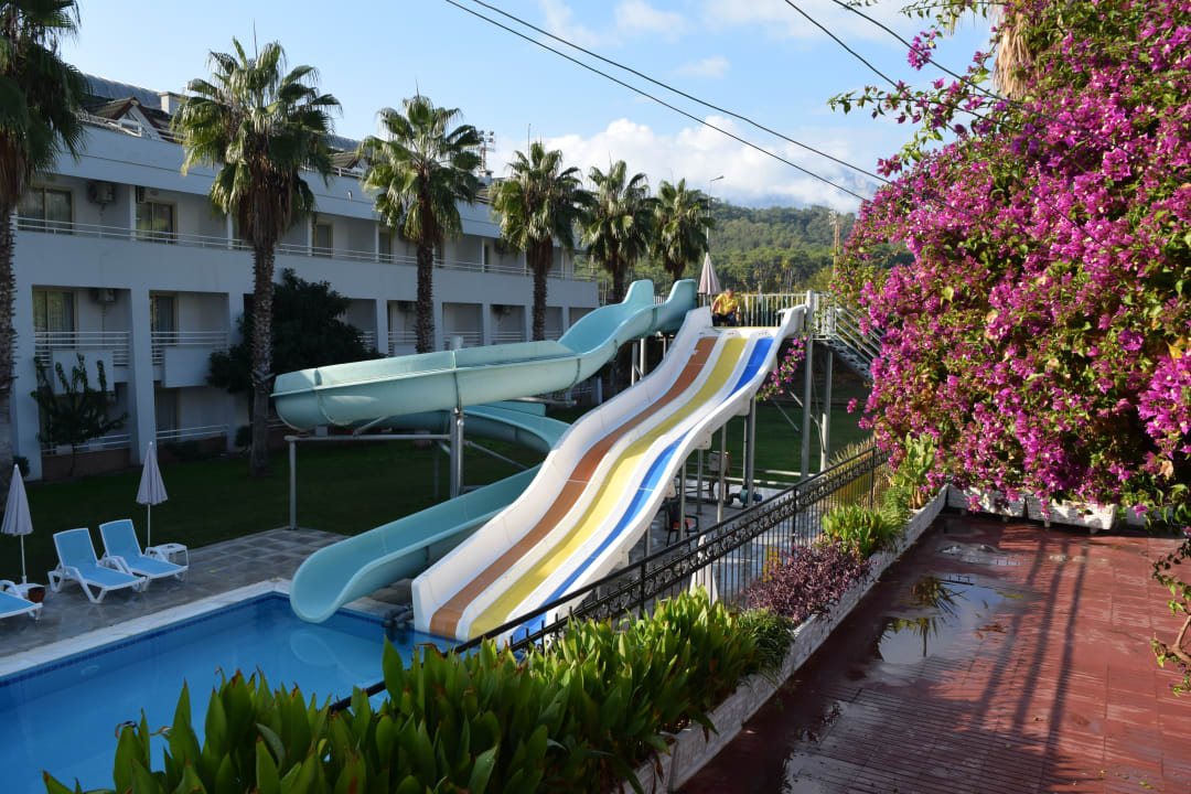Pool Armas Gül Beach