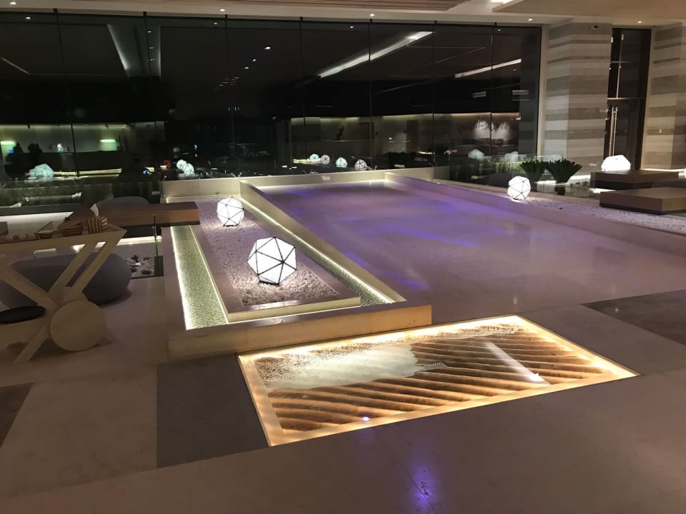 Lobby Saadiyat Rotana Resort &  Villas