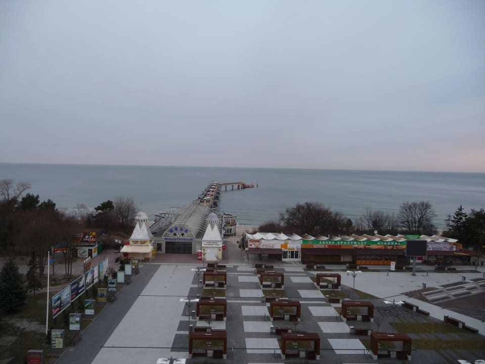 Widok z okna rano Hotel Aurora Family & SPA