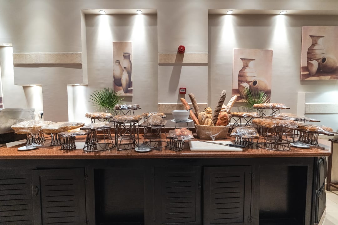 Gastro Swiss Inn Pyramids Golf Resort