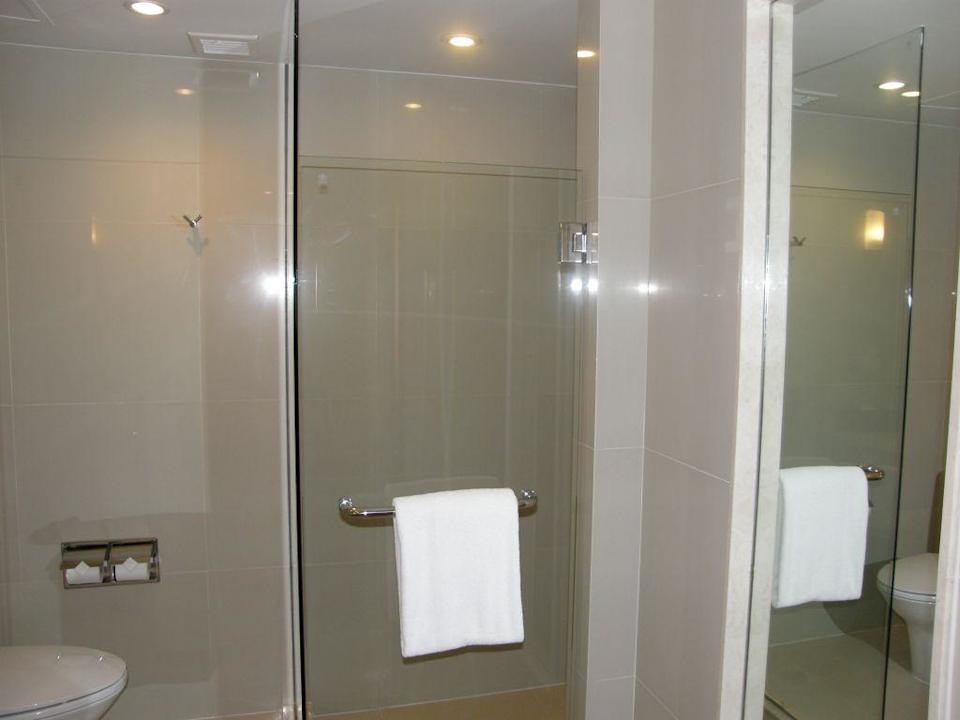 Dusche Hotel Courtyard By Marriott Bangkok