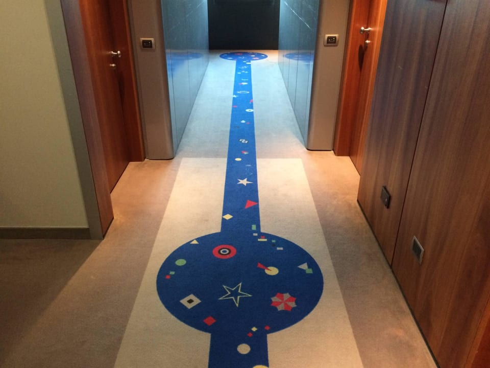 Hotelgang Cosmo Hotel Torri