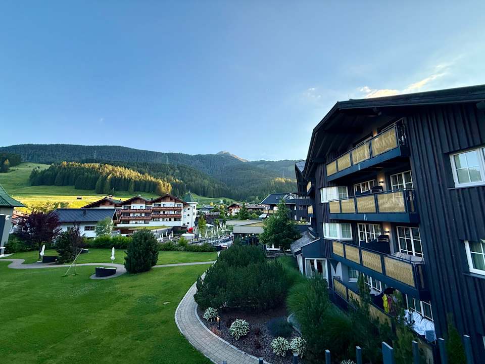 Ausblick Alpenrose - Familux Resort