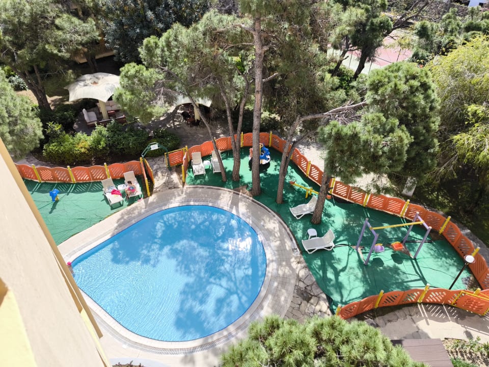 Pool Asteria Collection Side