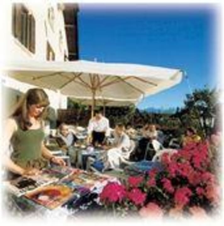 Mediterrane Gartenterrasse Garni Brunnenhof