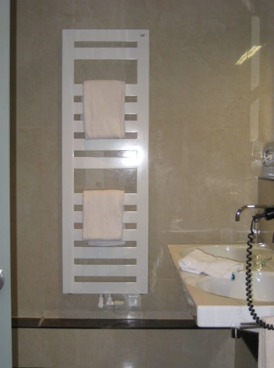 Bad der Junior Suite REGIOHOTEL Berghotel Ilsenburg