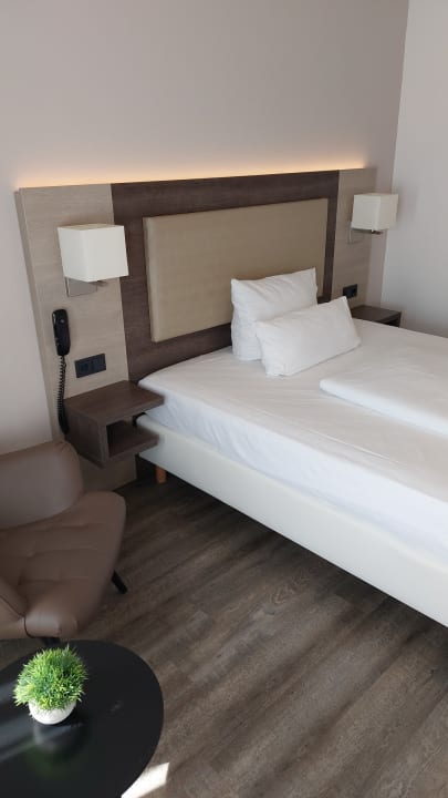 Zimmer Hotel Newton Ludwigshafen