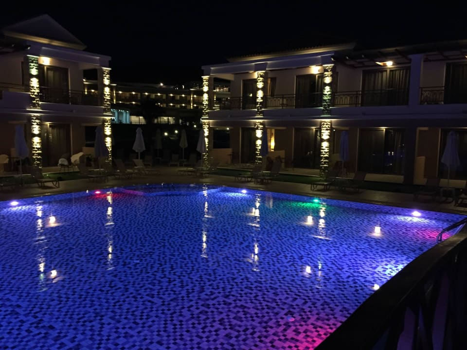 Abendstimmung La Marquise Luxury Resort Complex