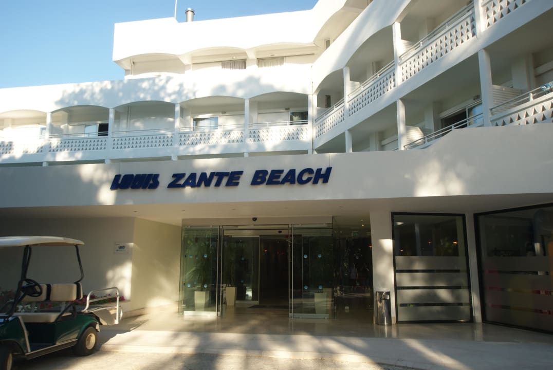 Wejscie Domes Aulūs Zante, Autograph Collection