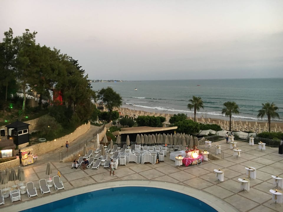 Pool von oben Melas Holiday Village