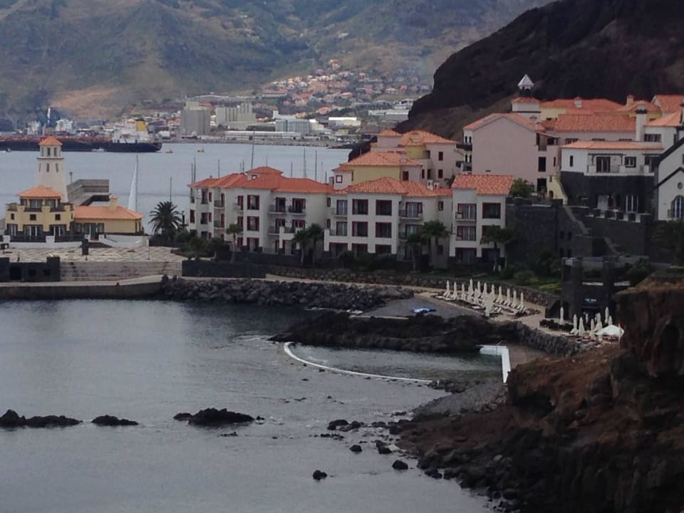 Teilansicht mit Meerwasserpool Dreams Madeira Resort & Spa