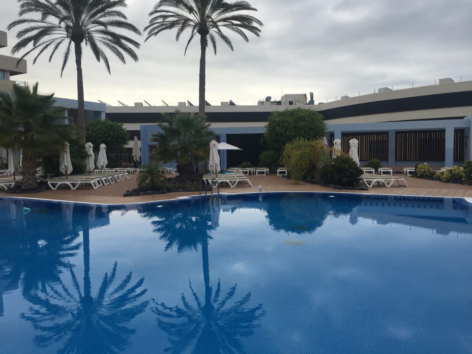 Pool Iberostar Waves Gaviotas Park