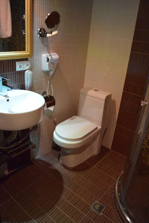 Badezimmer Hotel & Spa Borjomi Palace