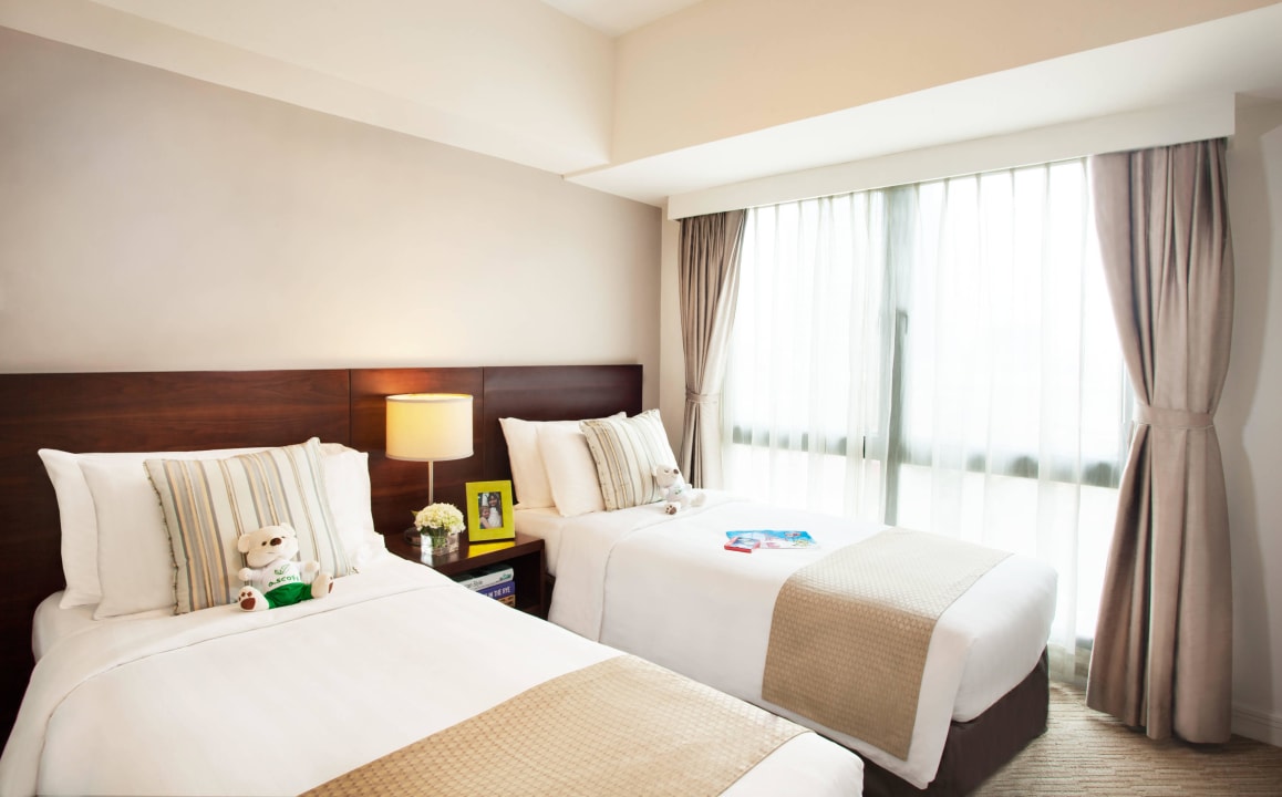 3 Bedroom Deluxe  Hotel Somerset Grand Hanoi