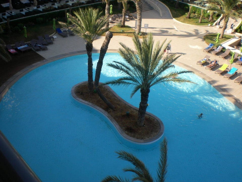 Teil des Pools Hotel Rosa Beach