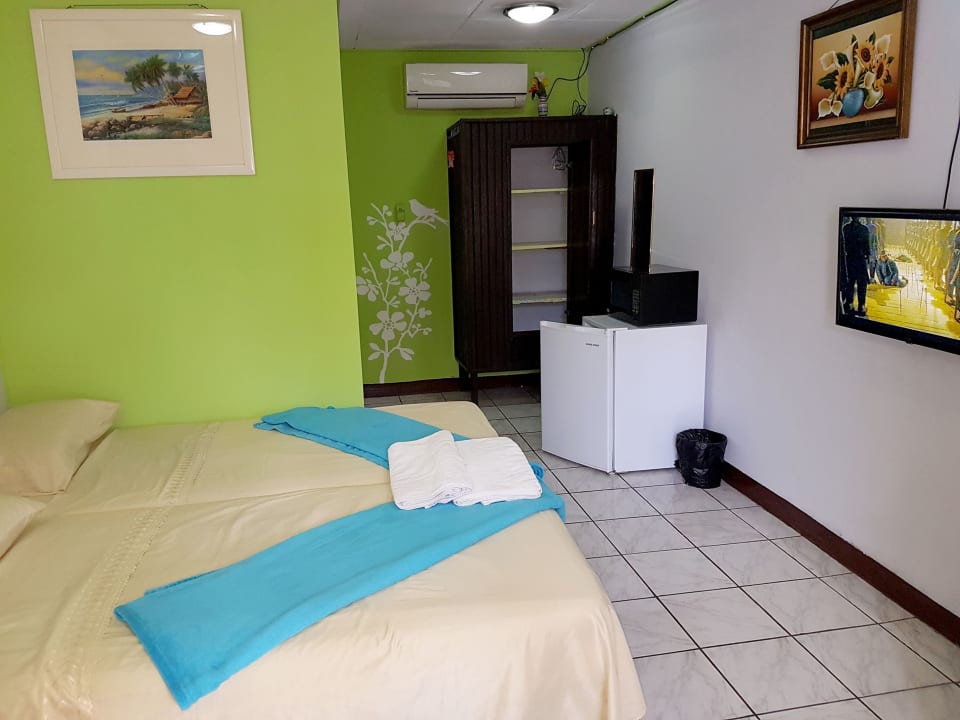 Zimmer Hotel Cecil Paradise