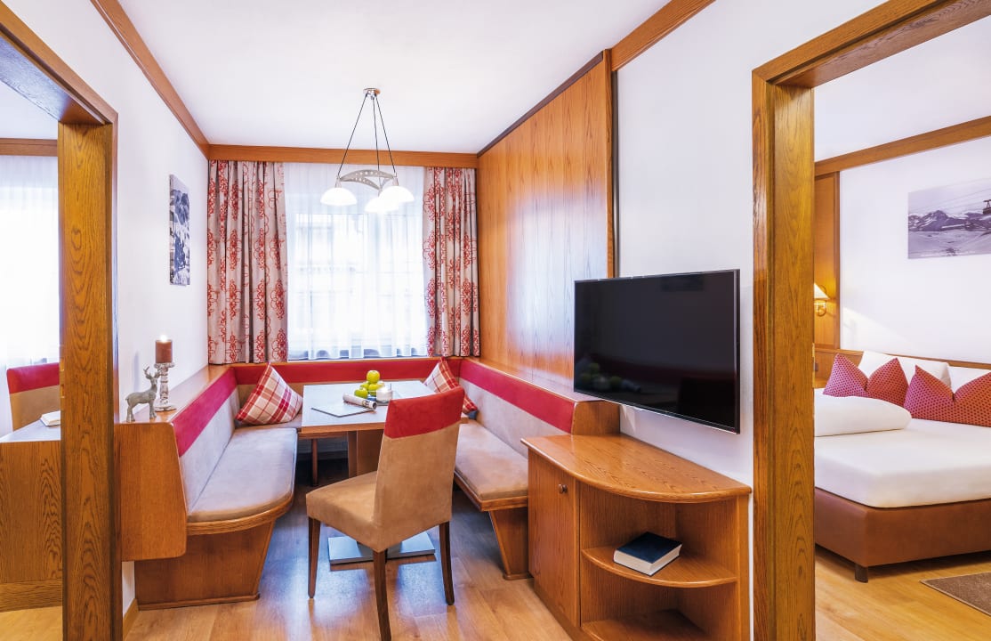 Zimmer Hotel Garni Chasa Sulai