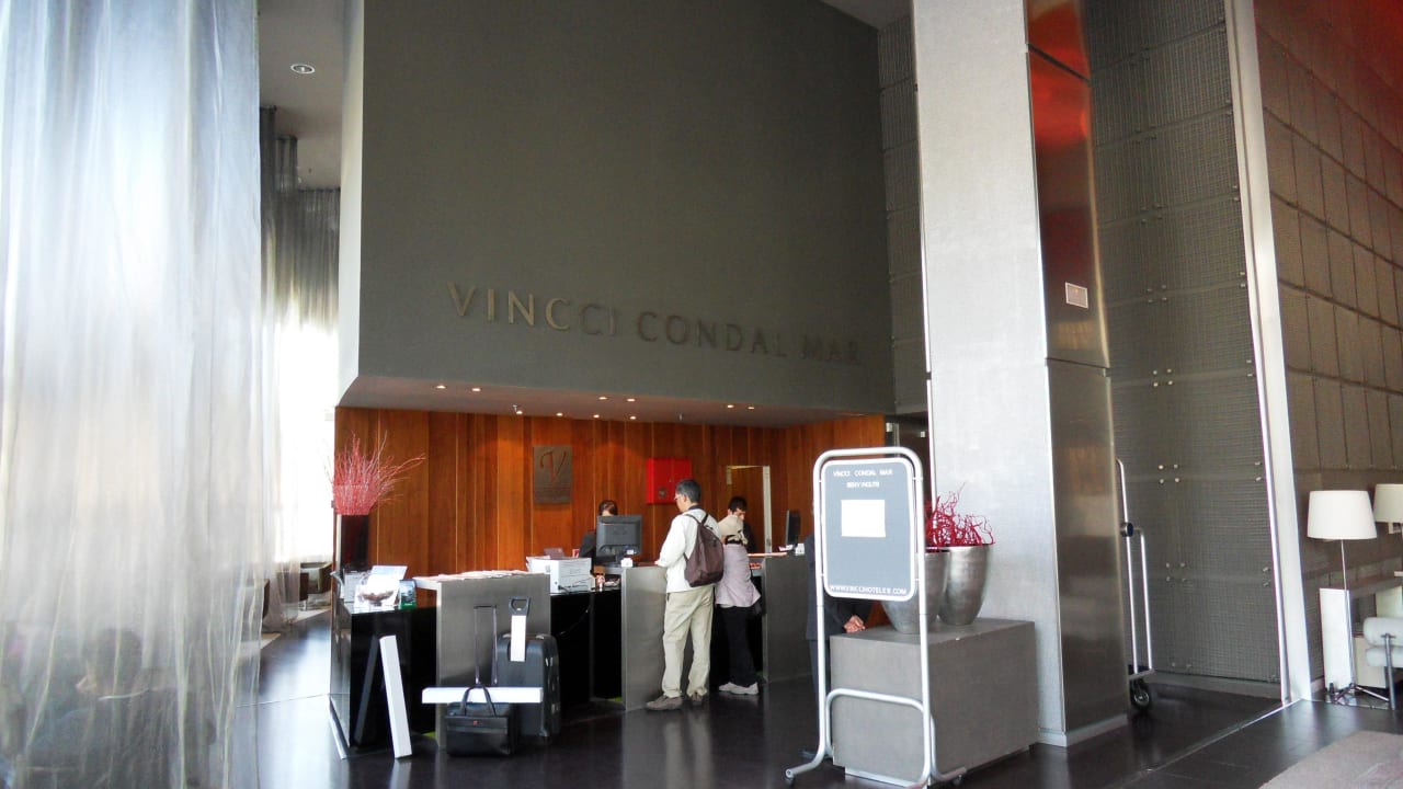 Rezeption Hotel Barcelona Condal Mar Affiliated by Meliá