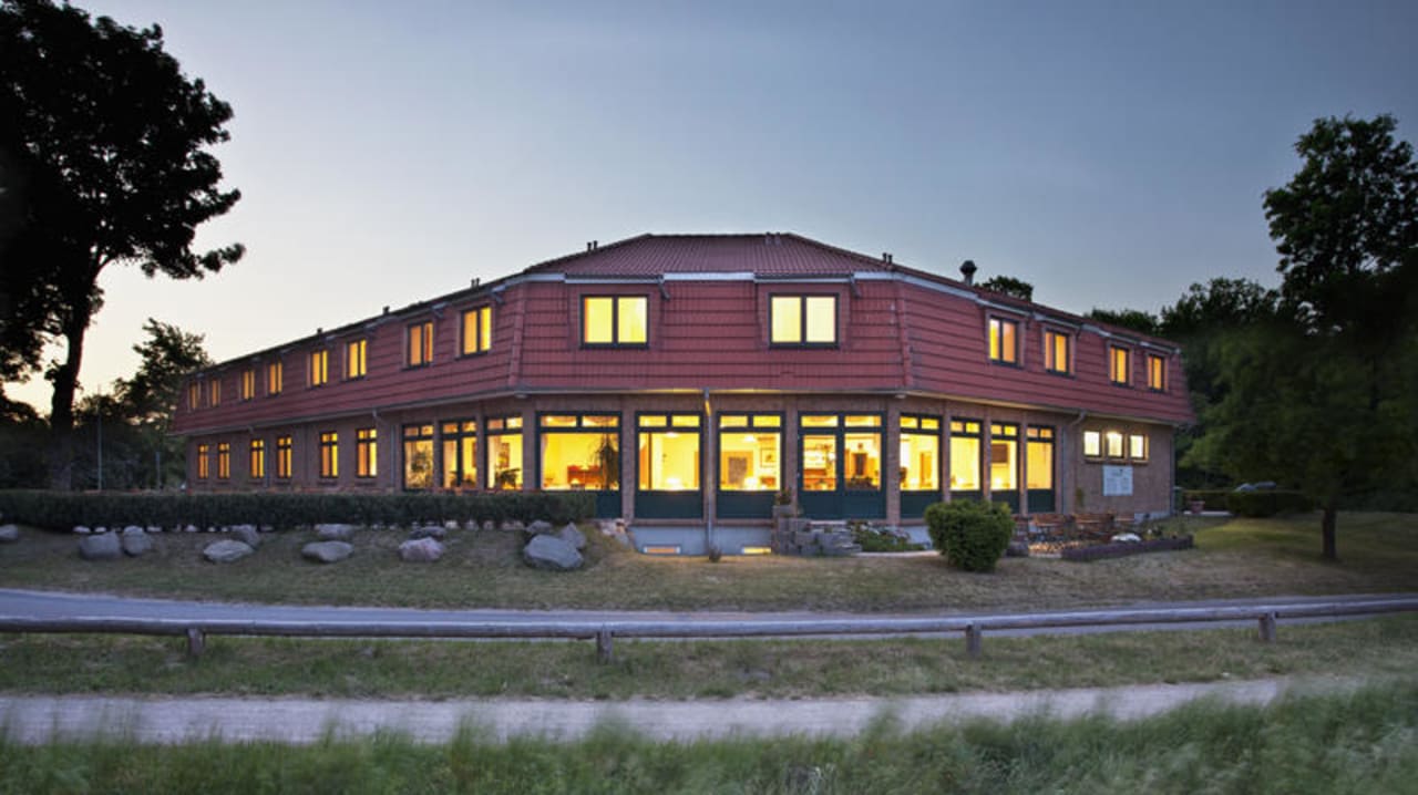 Panoramablick auf das Hotel Nationalparkhotel Kranichrast
