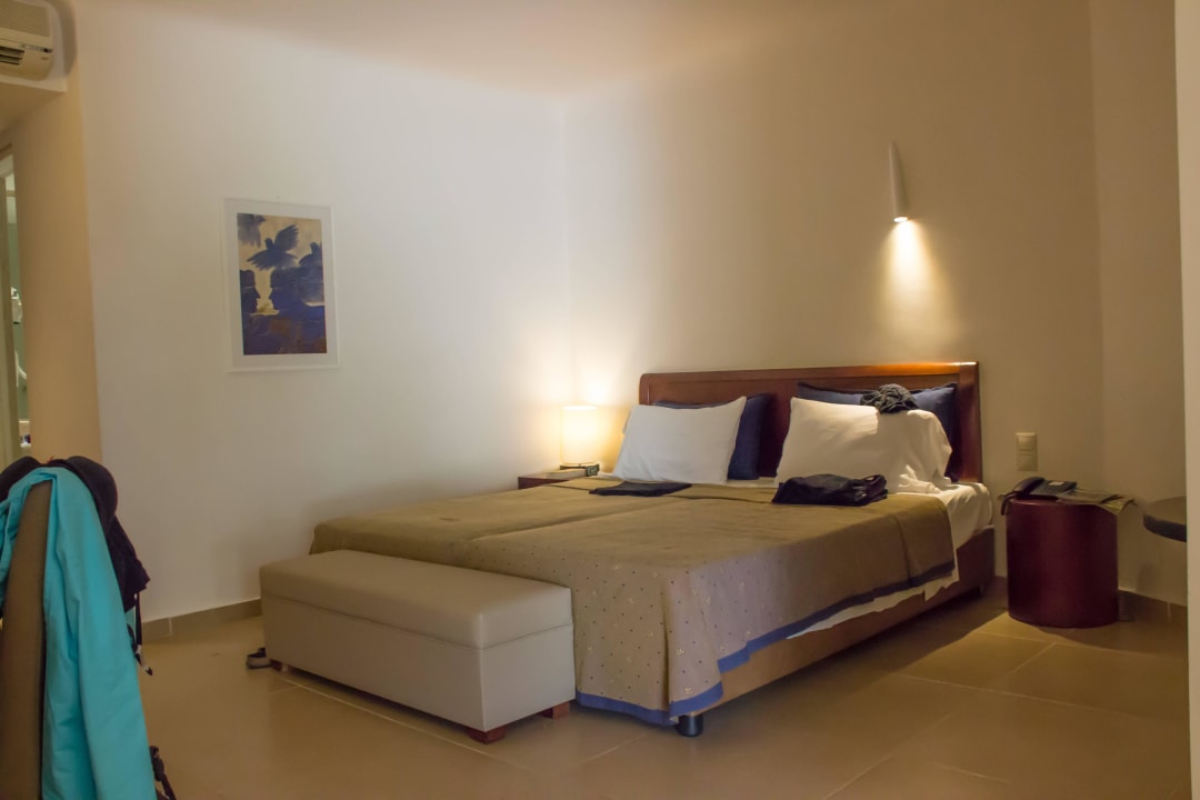 Familienzimmer Apollonia Beach Resort & Spa