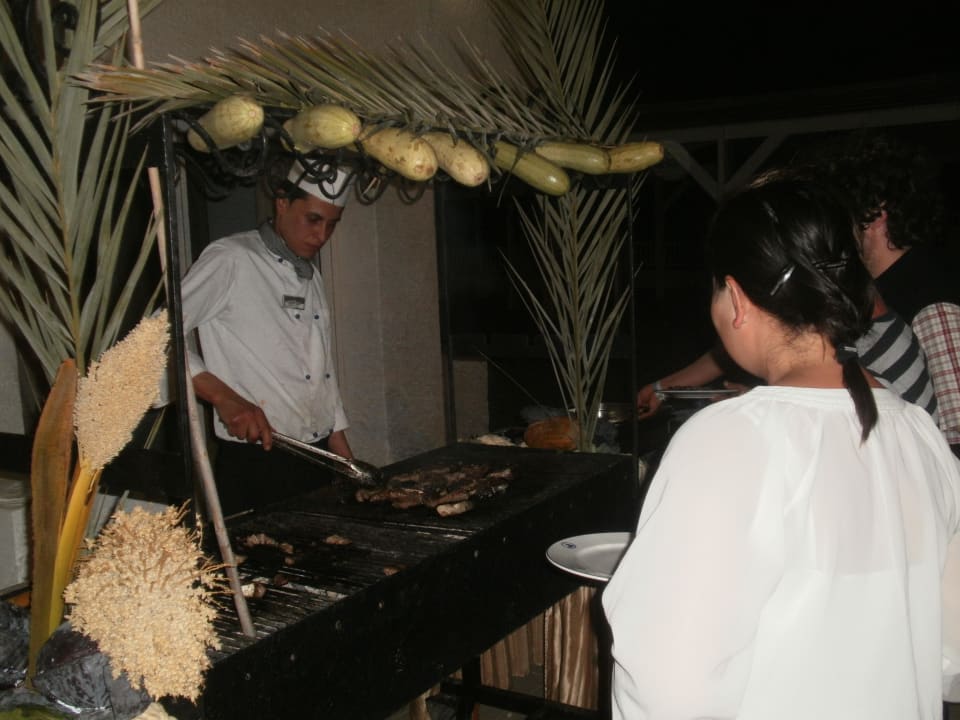 Außengrill Thunfisch Hotel El Mouradi Djerba Menzel