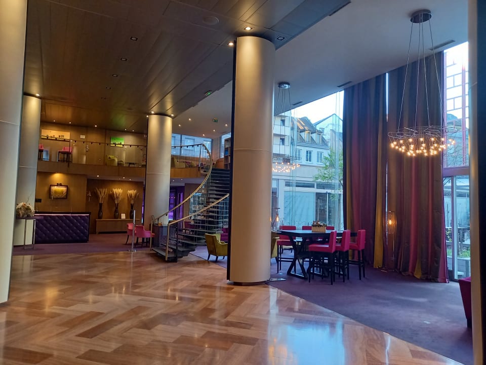 Lobby Hotel Sofitel Strasbourg Grande Ile