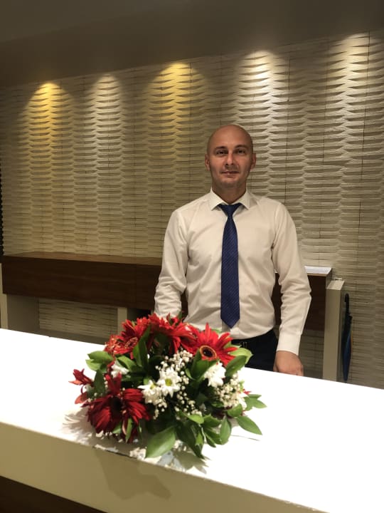 Lobby Terrace Elite Resort