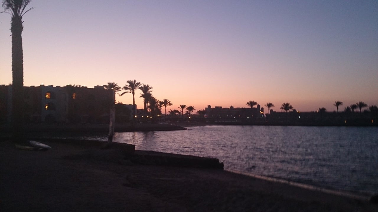 Sonnenuntergang Arabia Azur Resort