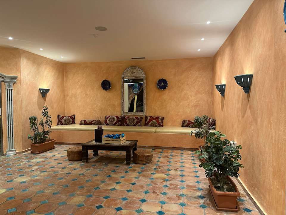 Pool Bull Eugenia Victoria & Spa