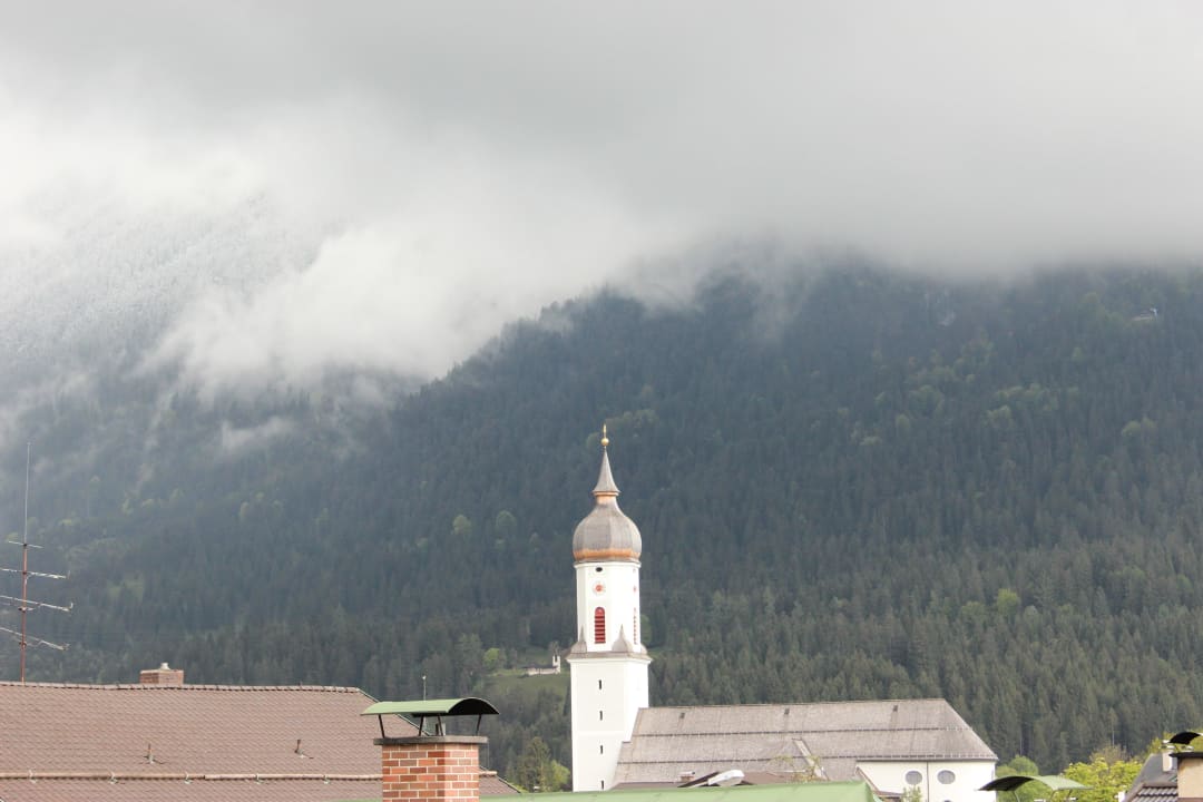 Nebel, immer nur Nebel   Hotel Zugspitze