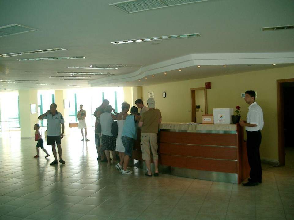 Rezeption Paradise Beach Hotel