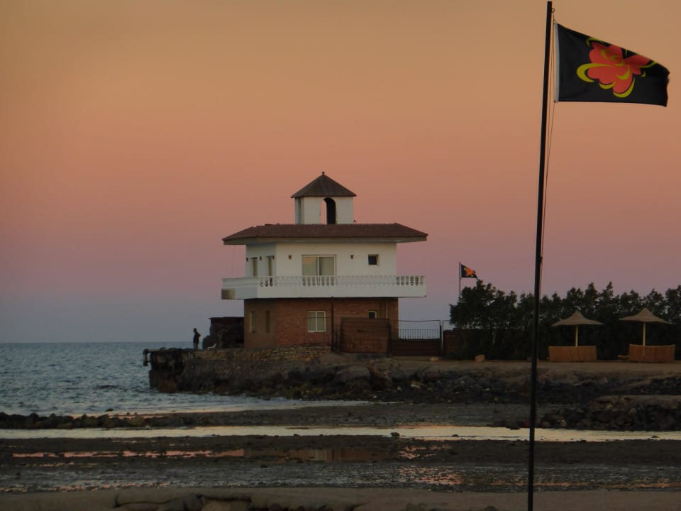 Sonnenuntergang vom Fischrestaurant Il Dolfino aus Desert Rose