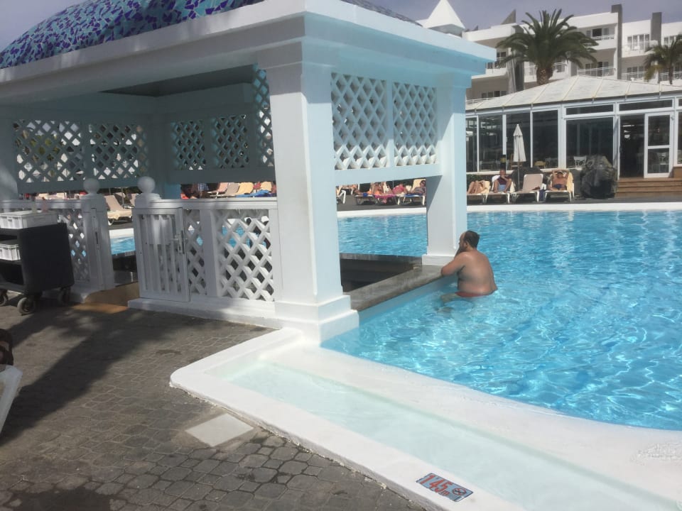 Pool Hotel Riu Paraiso Lanzarote